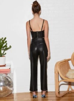 Fleur Du Mal Vegan Leather Bustier 12 Fleur Du Mal Vegan Leather Bustier -Sexy Wear Hub FDM 011222 1 1342full 63b7d2ff a13b 44ed 90d0 06017f9319f3