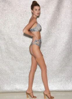 Fleur Du Mal Velvet Lily Embroidery Hipster Thong 12 Fleur Du Mal Velvet Lily Embroidery Hipster Thong -Sexy Wear Hub FDM 041222 1 1434full b6bf7837 2678 4f43 ae76 6adae43a79b5