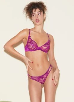 Fleur Du Mal Magnolia Lace Unlined Demi Bra 17 Fleur Du Mal Magnolia Lace Unlined Demi Bra -Sexy Wear Hub FDM 050322 1 0677crop