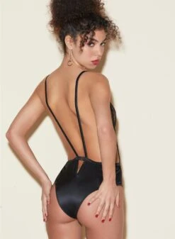 Fleur Du Mal Rose Lace Bodysuit 12 Fleur Du Mal Rose Lace Bodysuit -Sexy Wear Hub FDM 050322 1 2462full